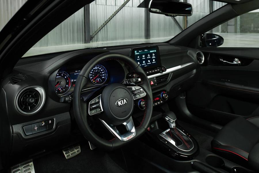 Торпедо Kia Forte5 GT (BD) 2019 года  (CA) (фото 4 из 7)